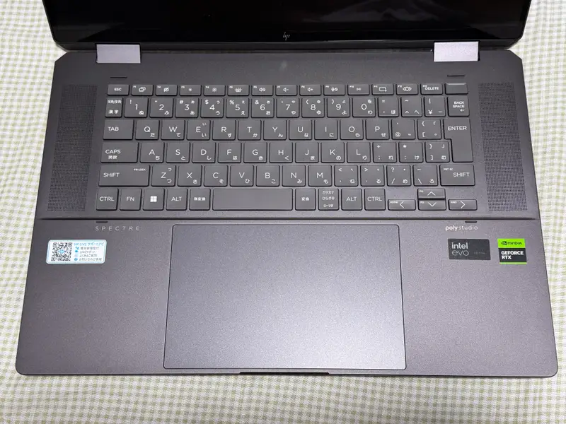 Spectre X360のキーボード面の写真