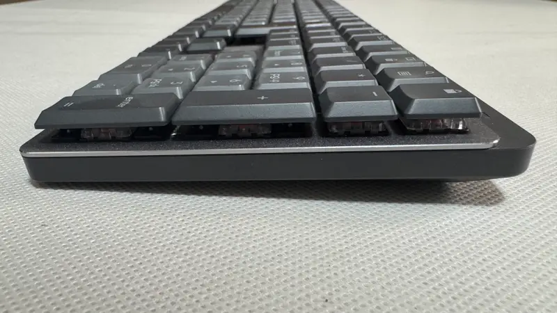 MX Mechanicalを横から見た図